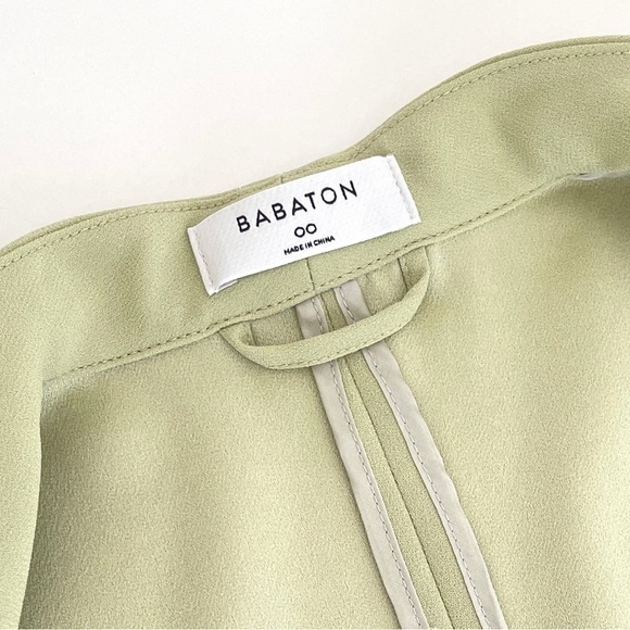 Aritzia Babaton Power Short Blazer in Pistachio Green - Picture 9 of 12